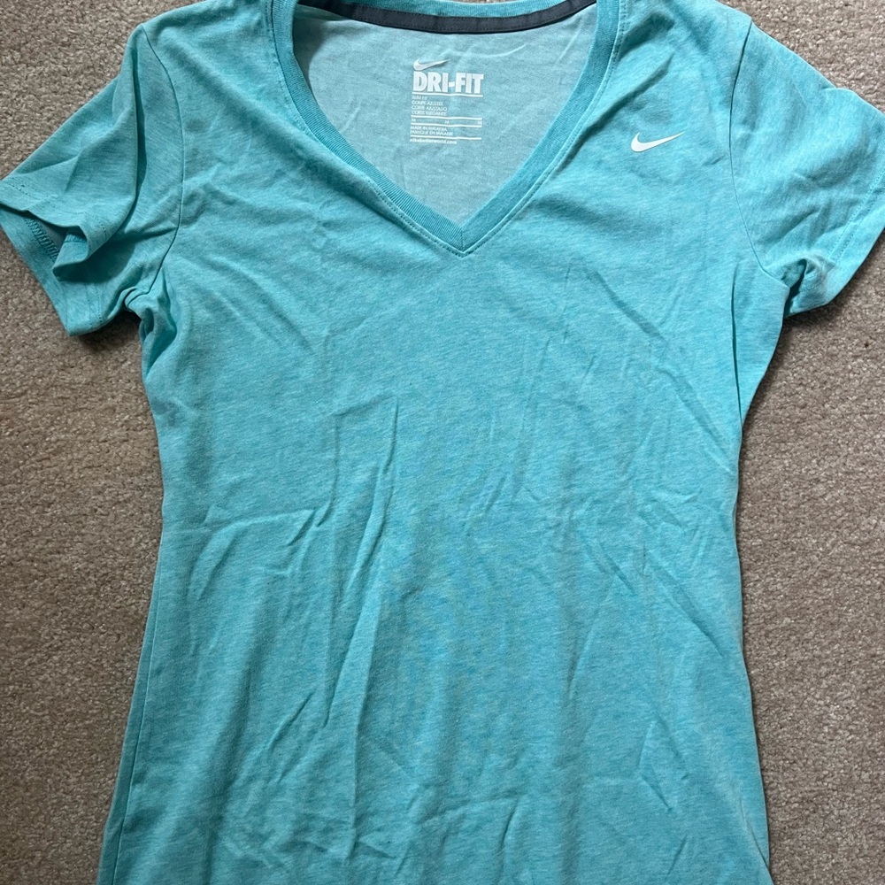 Nike t shirt